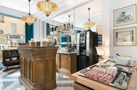 The Jay Hotel - photo 18