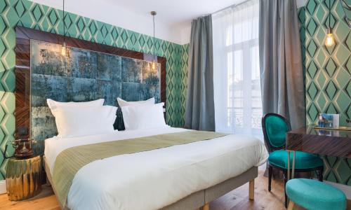 The Jay Hotel - photo 1