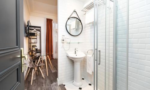 Arome Hotel - photo 2